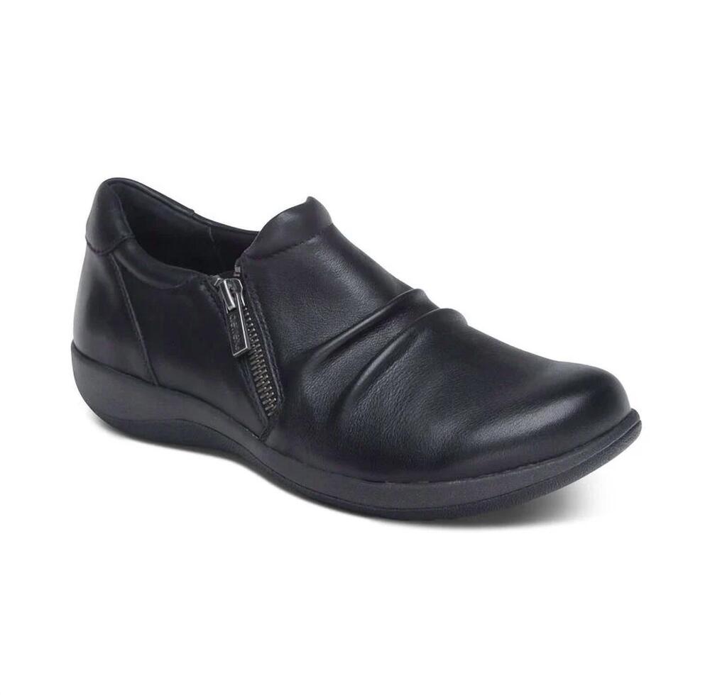 NEW AETREX women's katie loafer - wide width in black